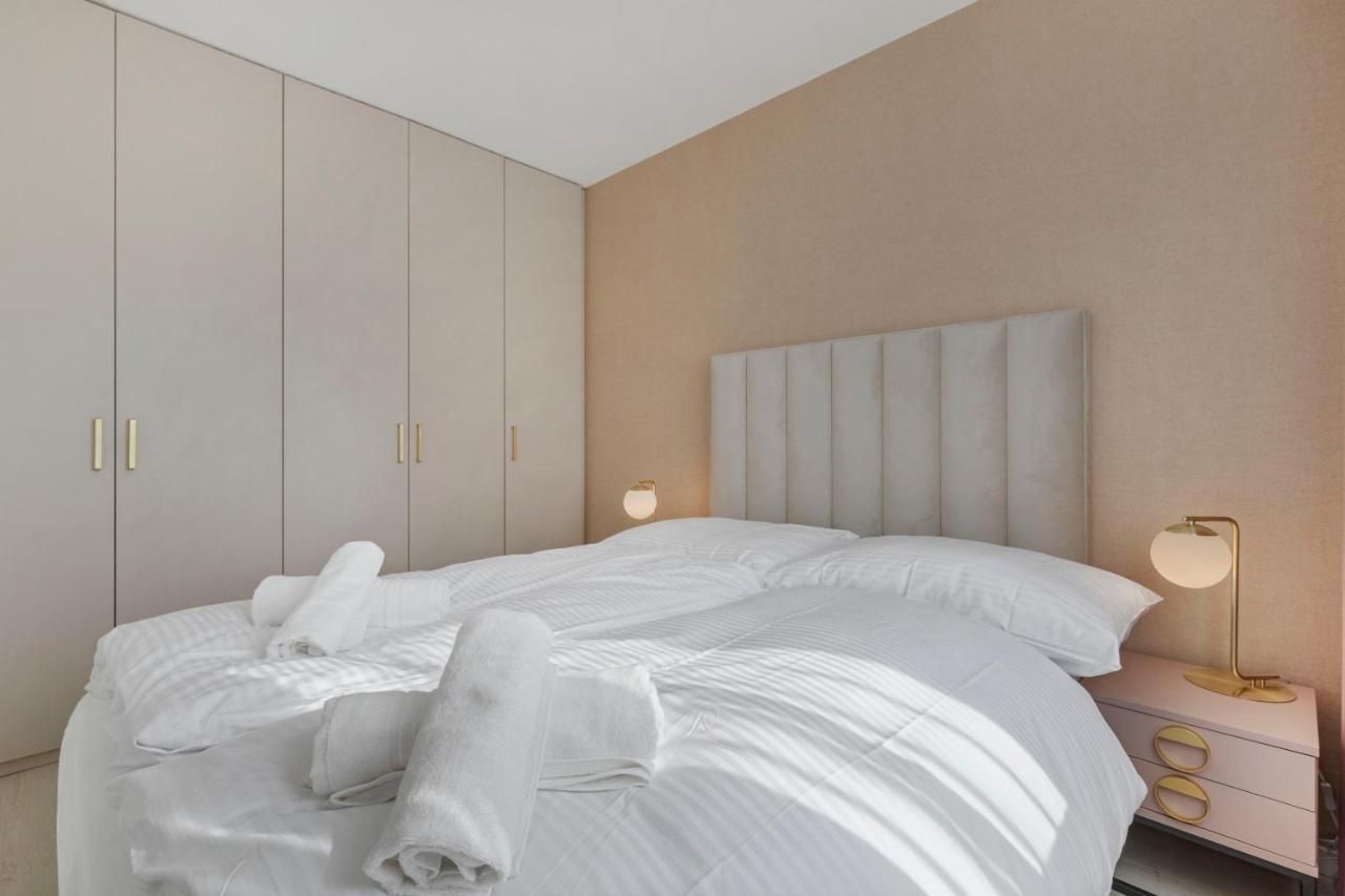Lam Rose - Ac - Terrace Apartment Bratislava Exterior photo